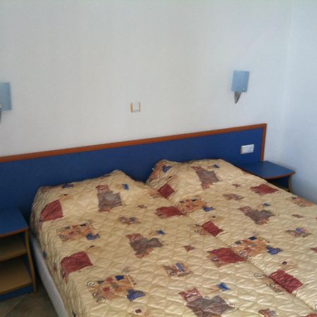 Ваканционно селище Русалка Hotel Камен бряг Стая снимка